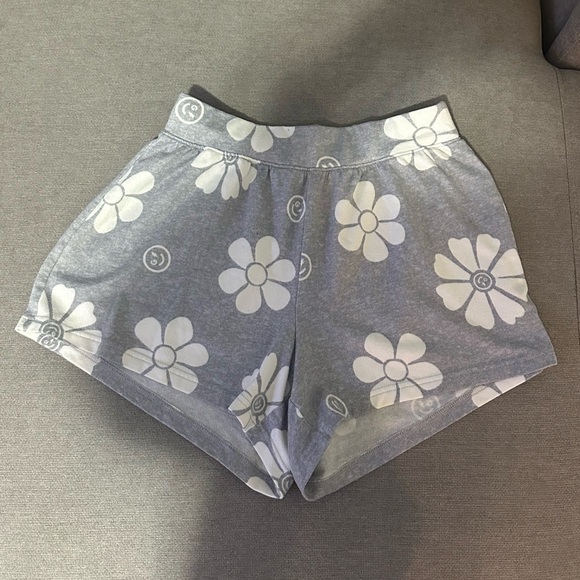 Gilly Hicks Gray Floral beach Shorts - Picture 1 of 3